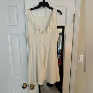 Women’s White Dress